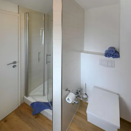 Apartment Haus Inselrose Sandroeschen *