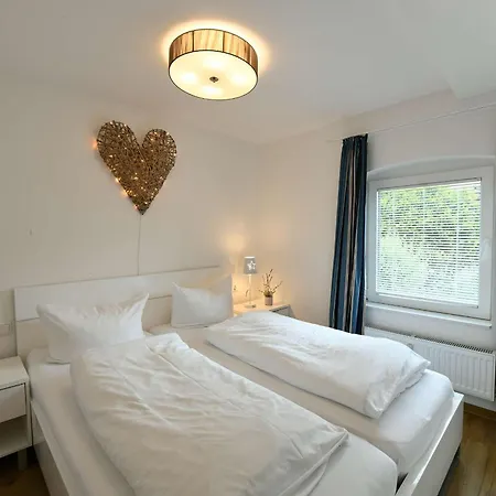 Haus Inselrose Sandroeschen Apartment